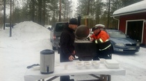 Länsi-Pohjan alueen kuntienvälisissä hiihdoissa Maliinissa keitto 19.3.2015.
